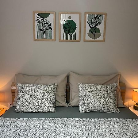 Larix Apartman Budapest Exterior photo