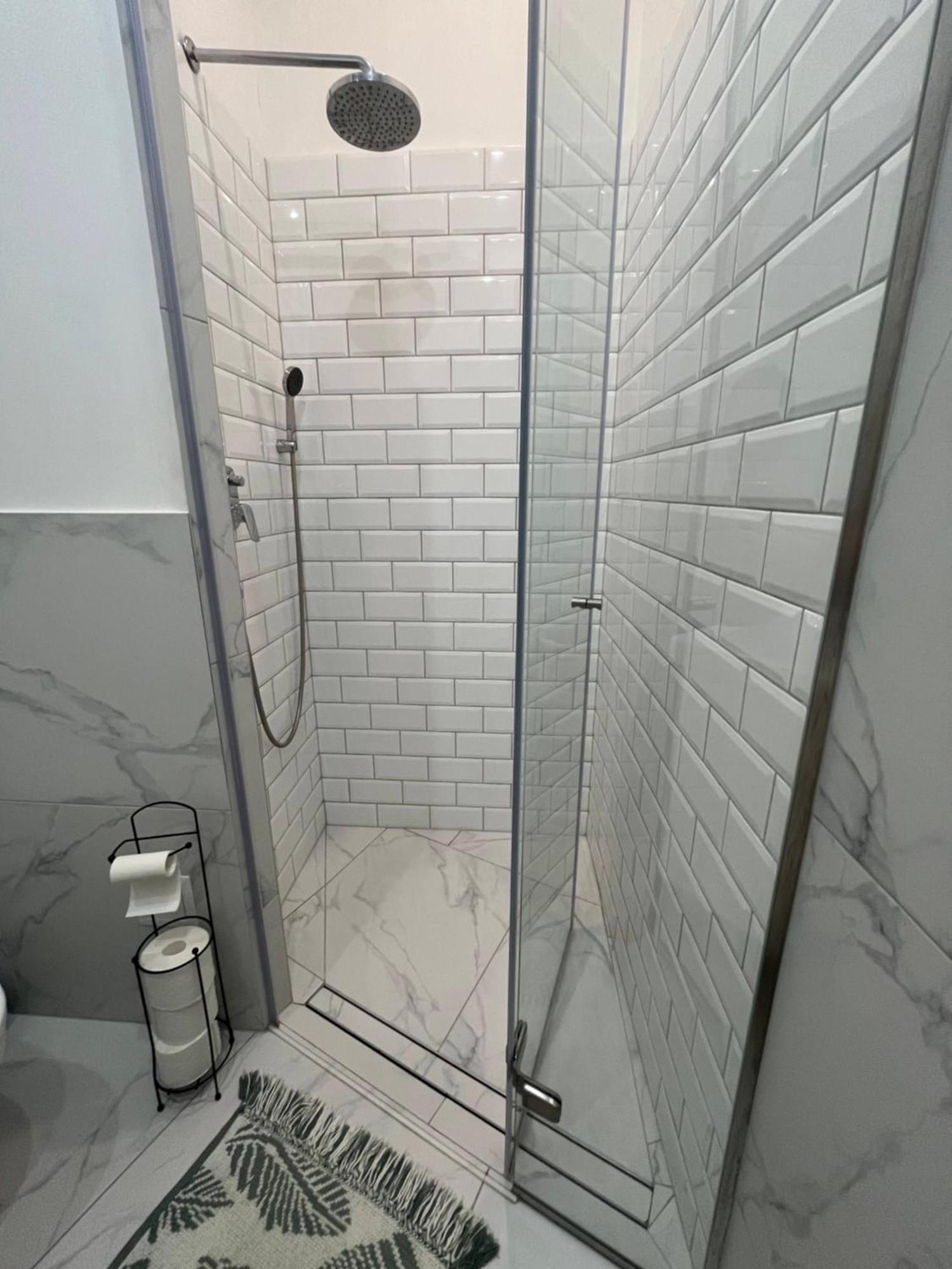 Larix Apartman Budapest Exterior photo